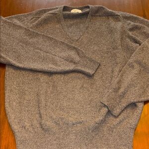 McCulley’s 100% cashmere sweater Men's v-neck gray sweater